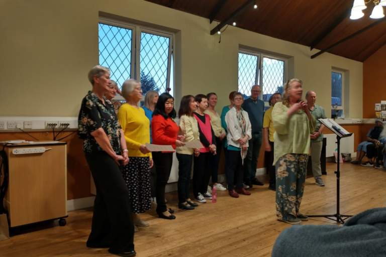 The Glade Community Singers choir organised a singing session with family and friends